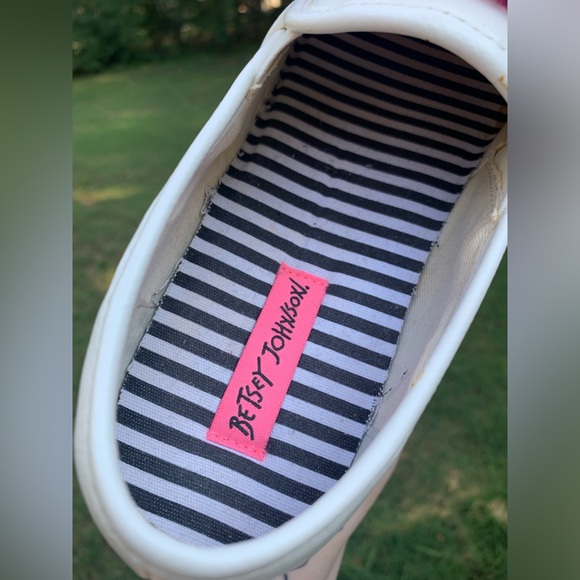 Betsey Johnson Feather Pom-Pom Leather Sneakers - Picture 15 of 16